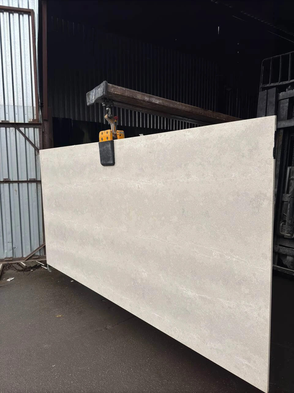 Beige Concrete — пример работы